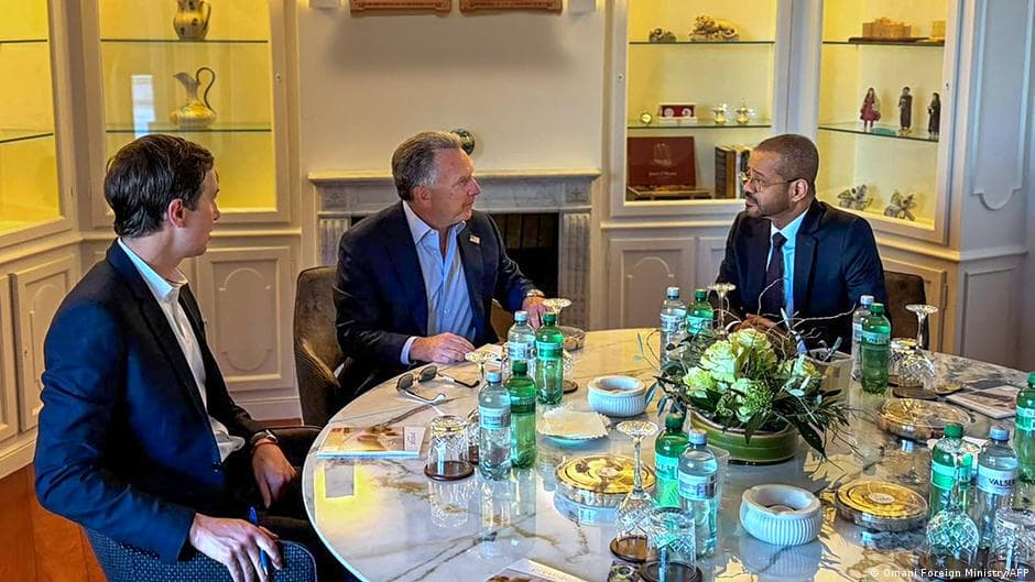 US-Iran nuclear talks open in Geneva amid military posturing